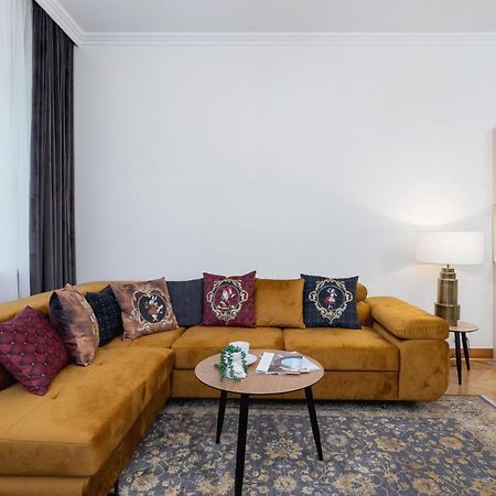 Luxurious & Unique Apartment Mickiewicza Cracow By Renters Prestige Krakow Dış mekan fotoğraf