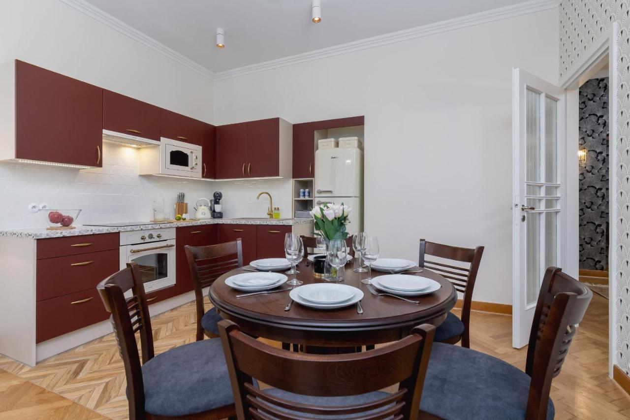Luxurious & Unique Apartment Mickiewicza Cracow By Renters Prestige Krakow Dış mekan fotoğraf