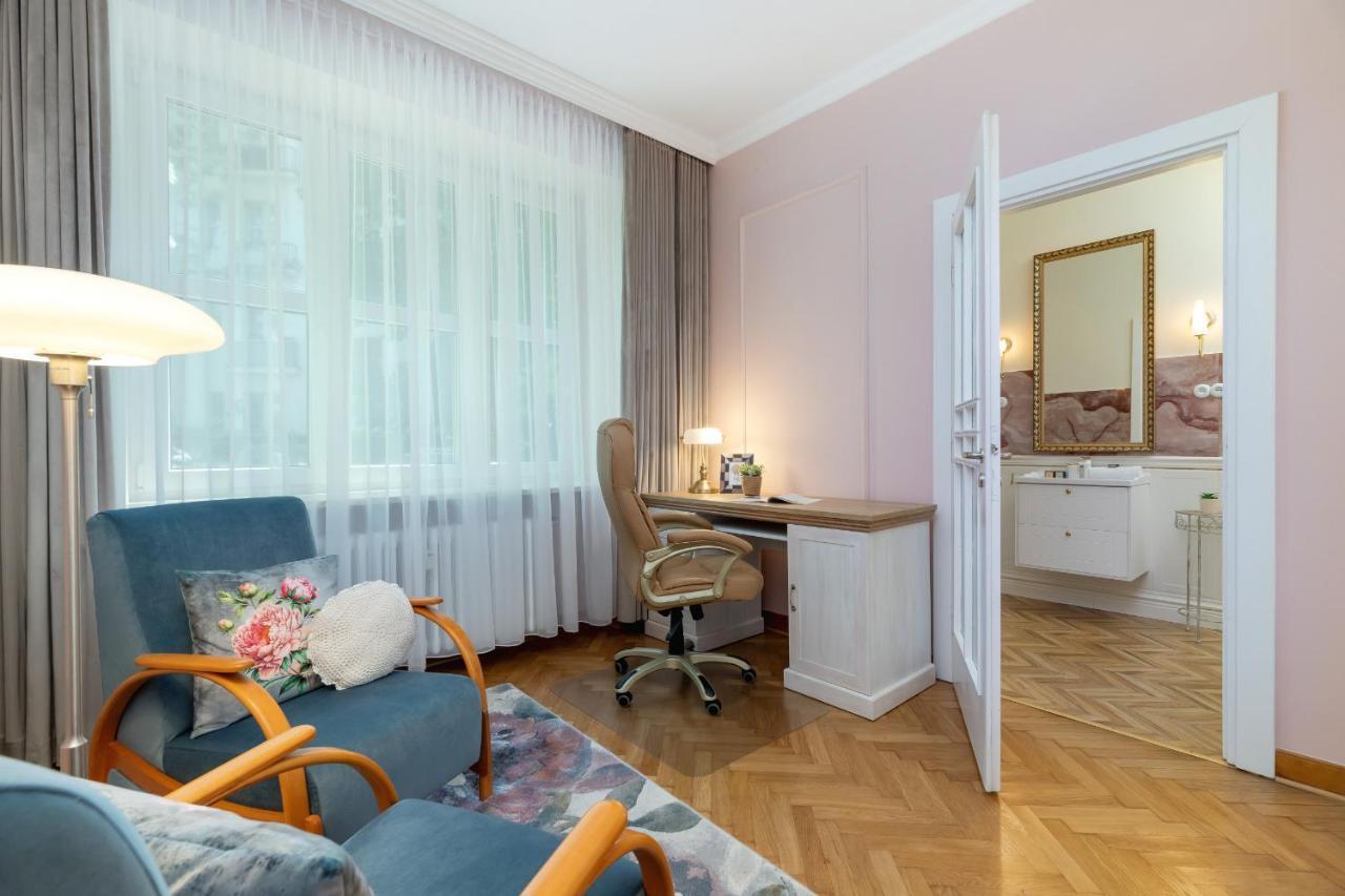 Luxurious & Unique Apartment Mickiewicza Cracow By Renters Prestige Krakow Dış mekan fotoğraf