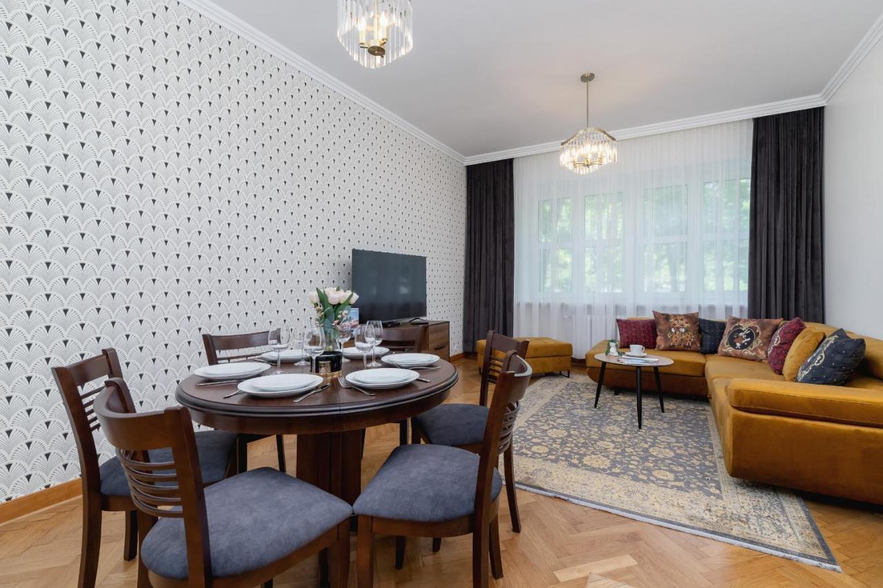 Luxurious & Unique Apartment Mickiewicza Cracow By Renters Prestige Krakow Dış mekan fotoğraf