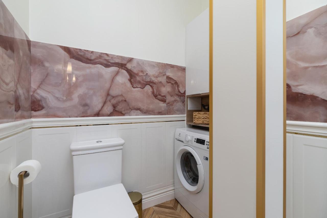 Luxurious & Unique Apartment Mickiewicza Cracow By Renters Prestige Krakow Dış mekan fotoğraf